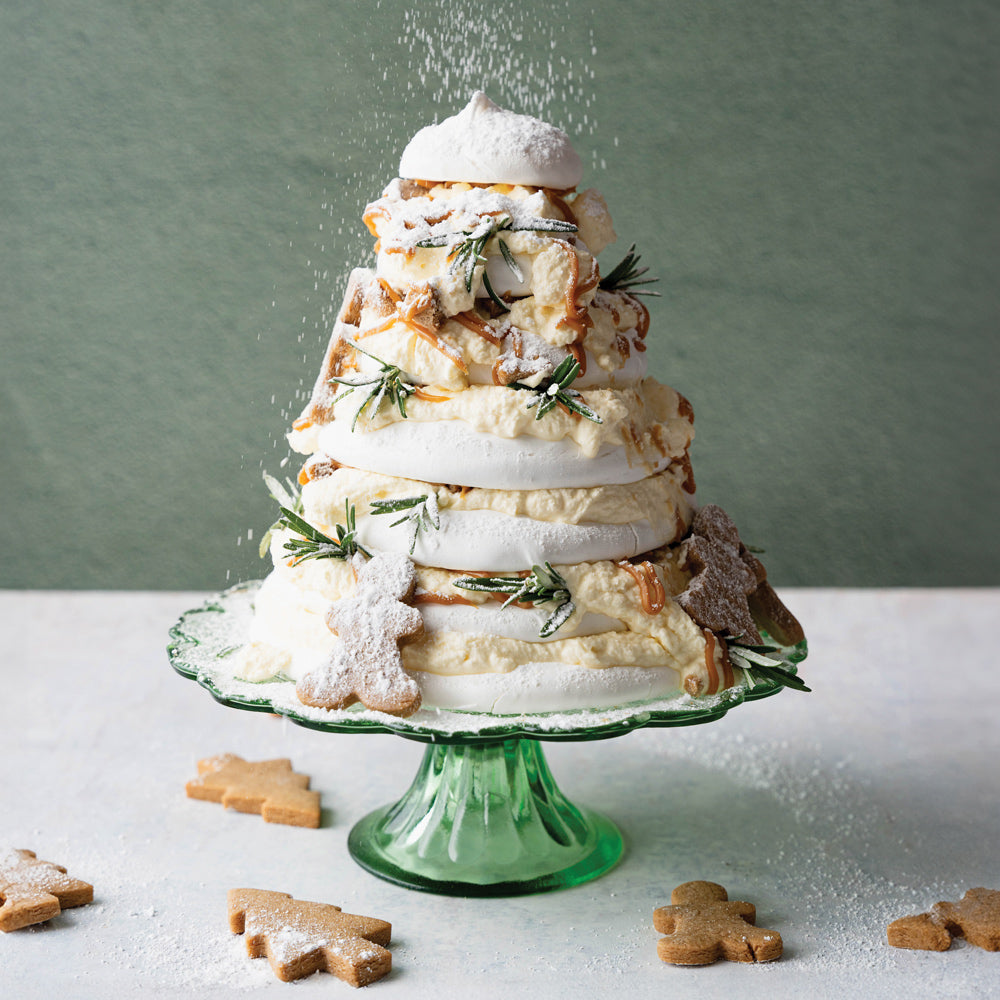 Gingerbread Pavlova Cake